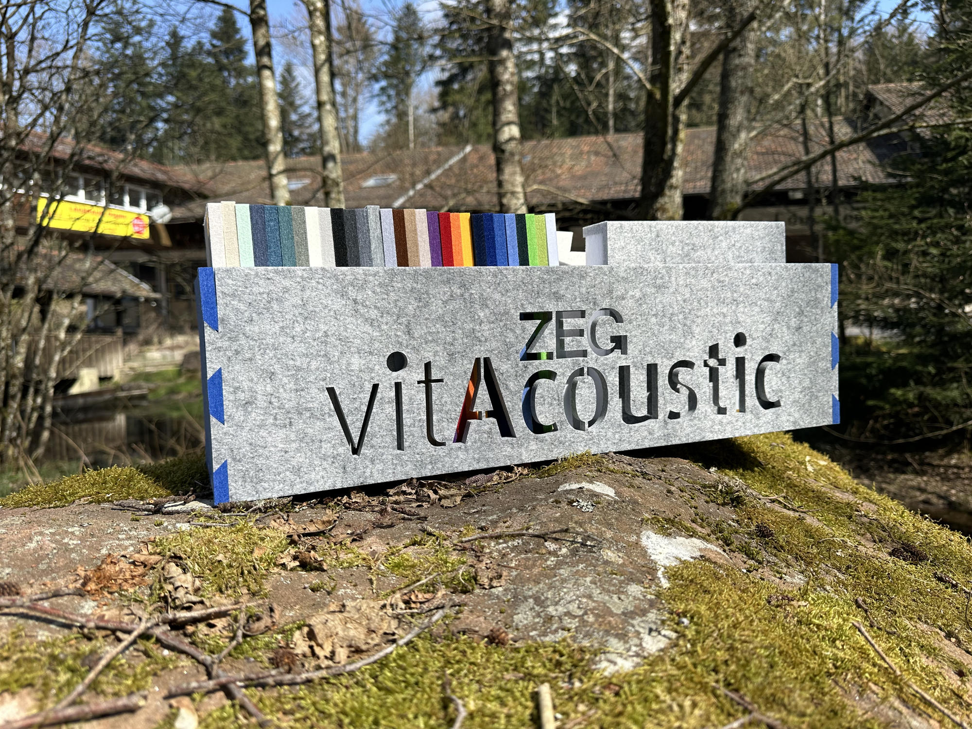 vitAcoustic Musterbox mit Farbmustern aus PET Filz